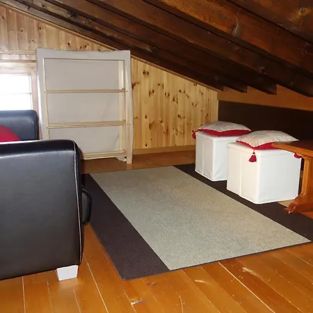 Melezes R-s Mountain & Lift Apartements *
