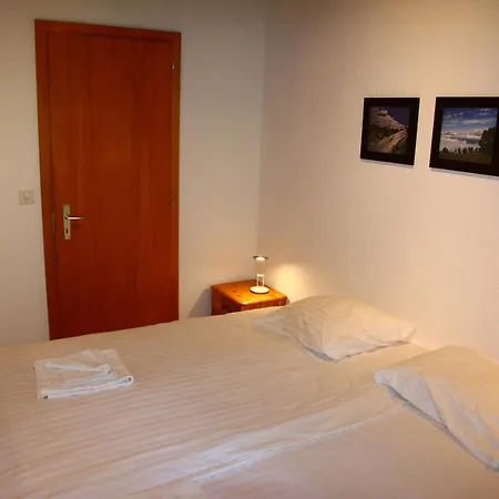 Melezes R-s Mountain & Lift Apartements Lejlighed *